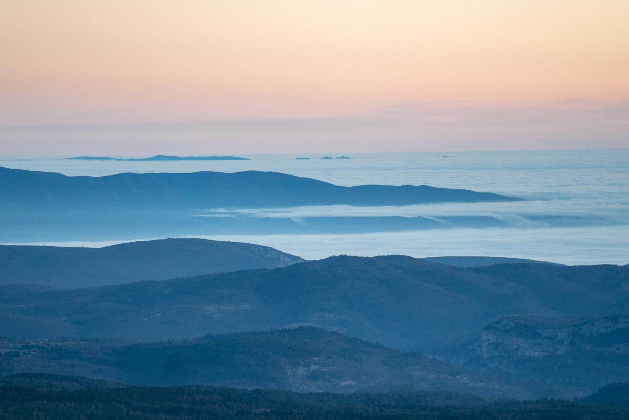 Les Terrasses De Cascavelle Villa Blauvac Екстериор снимка